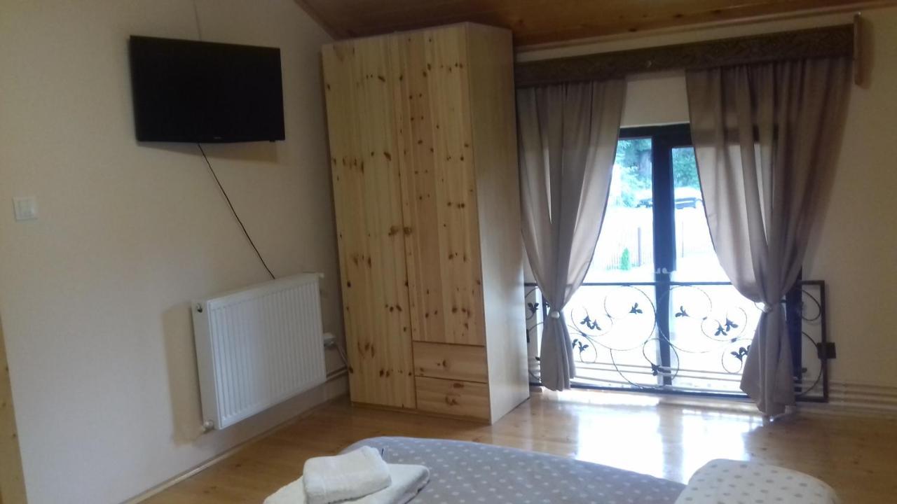 Apartamento Casa Radu Novaci-Străini Exterior foto