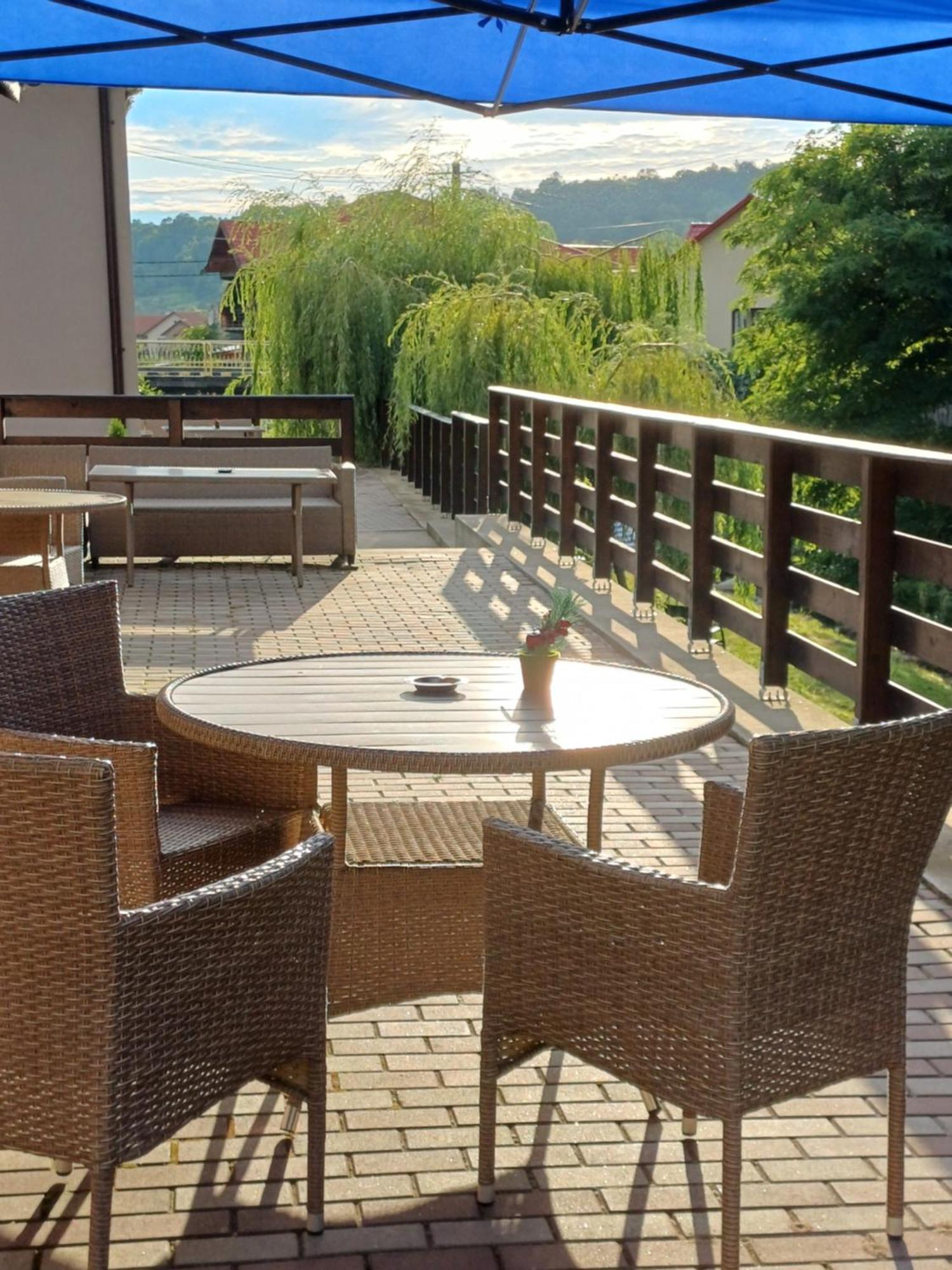 Apartamento Casa Radu Novaci-Străini Exterior foto